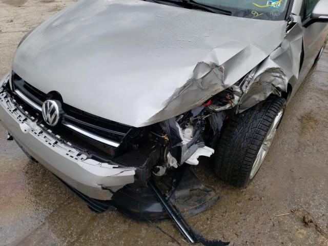 Photo 9 from auction – 2017 VOLKSWAGEN GOLF S with VIN 3VW217AU1HM061802