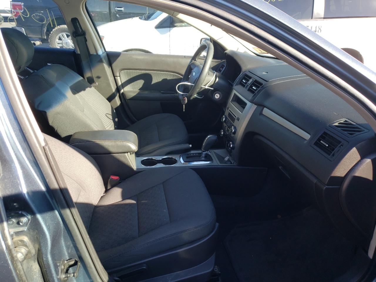 Photo 5 from auction – 2011 FORD FUSION SE with VIN 3FAHP0HA3BR206093