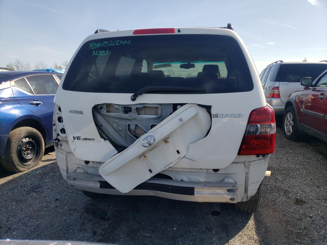 Photo 9 from auction – 2004 TOYOTA HIGHLANDER with VIN JTEEP21AX40007365