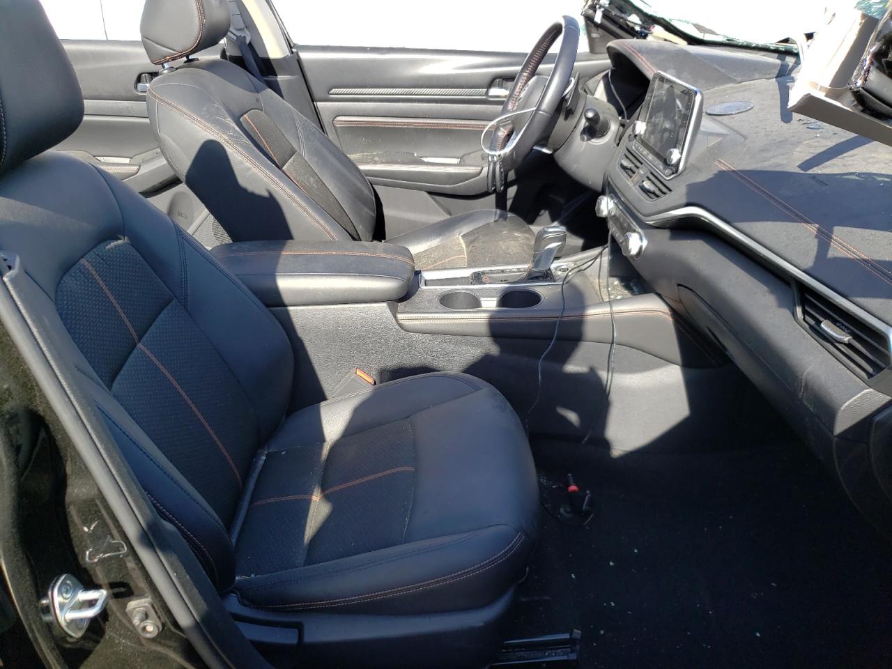 Photo 5 from auction – 2020 NISSAN ALTIMA SR with VIN 1N4BL4CV2LC222336