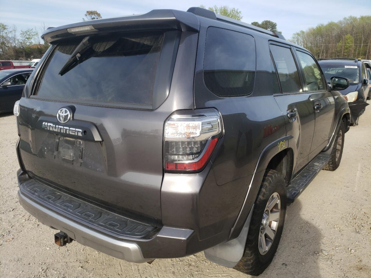 Photo 4 from auction – 2014 TOYOTA 4RUNNER SR with VIN JTEBU5JR1E5202505
