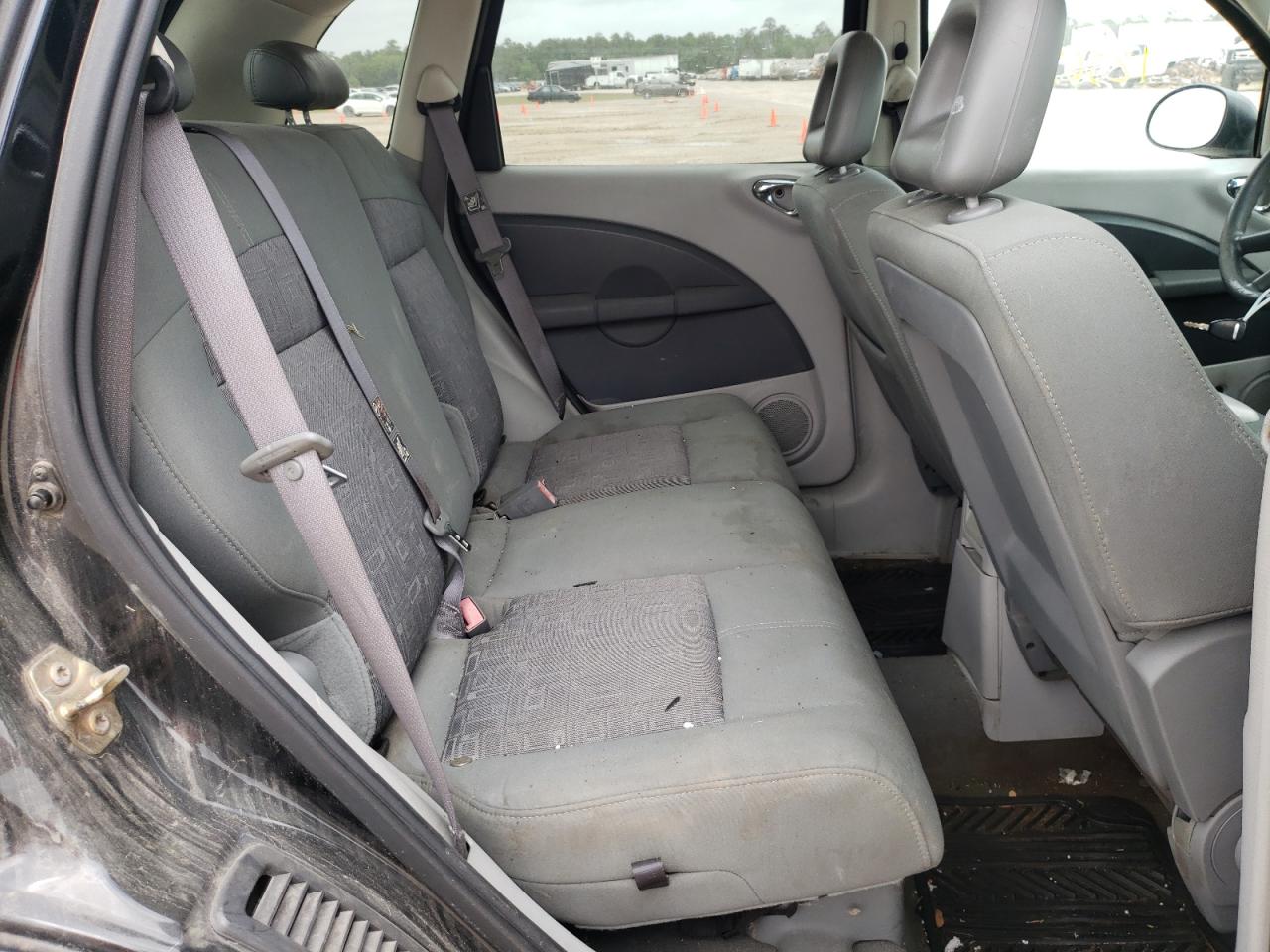 Photo 6 from auction – 2007 CHRYSLER PT CRUISER with VIN 3A4FY58B87T544596