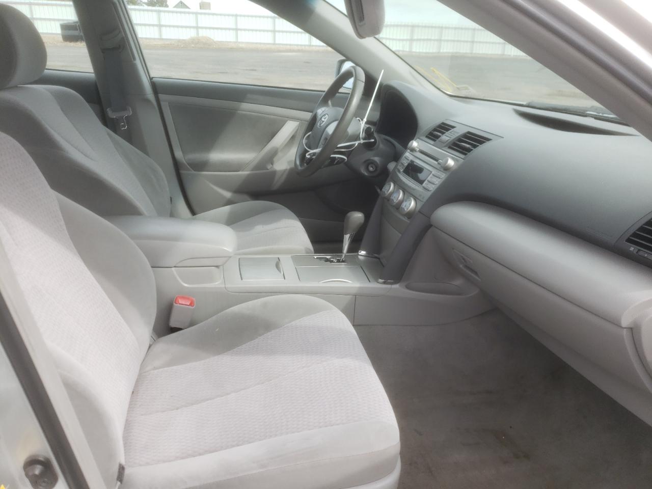 Photo 5 from auction – 2011 TOYOTA CAMRY BASE with VIN 4T4BF3EK7BR122631