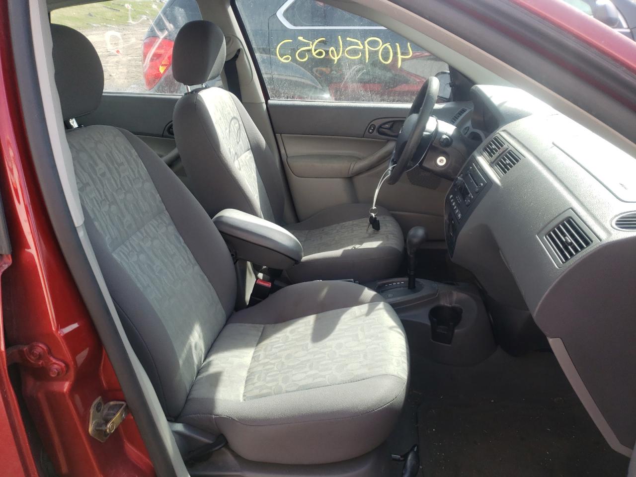 Photo 5 from auction – 2005 FORD FOCUS ZX4 with VIN 1FAFP34N15W246501