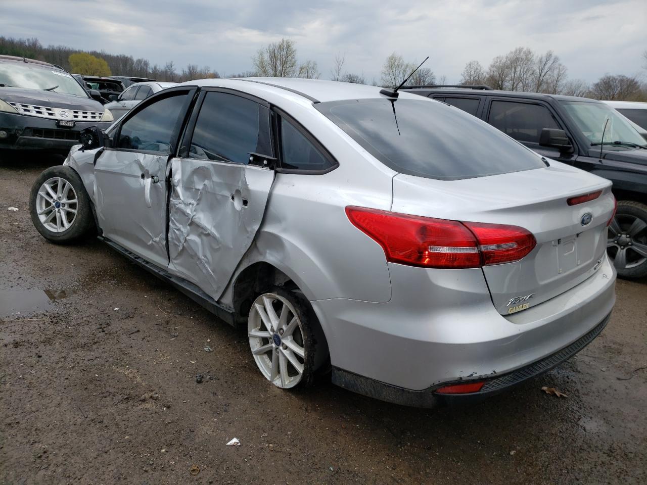Photo 3 from auction – 2016 FORD FOCUS SE with VIN 1FADP3F29GL350636