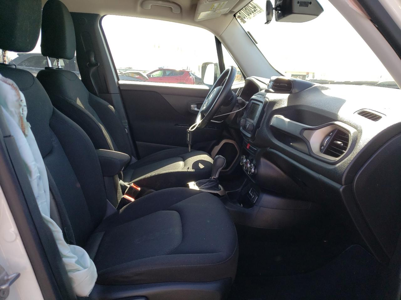 Photo 5 from auction – 2015 JEEP RENEGADE L with VIN ZACCJABT7FPC07284