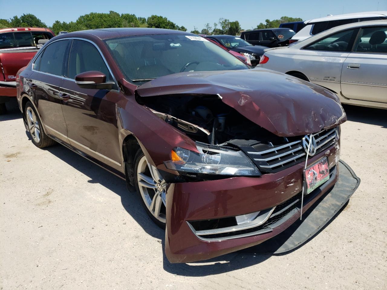 Photo 1 from auction – 2014 VOLKSWAGEN PASSAT SEL with VIN 1VWCN7A32EC093302