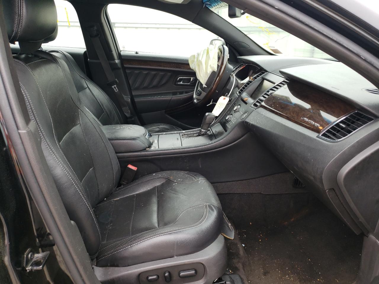 Photo 5 from auction – 2013 FORD TAURUS LIM with VIN 1FAHP2F84DG103383
