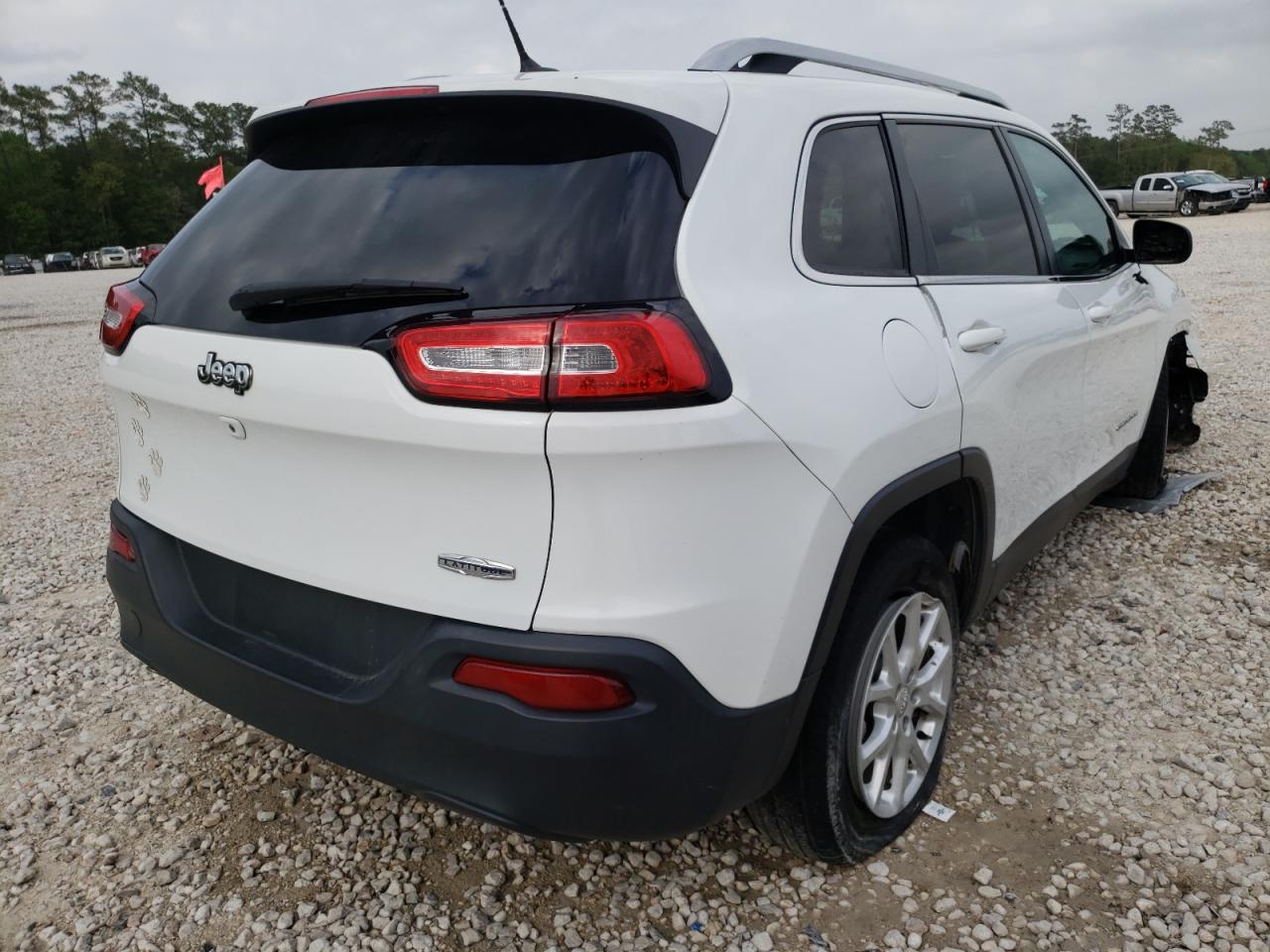 Photo 4 from auction – 2015 JEEP CHEROKEE L with VIN 1C4PJLCBXFW536129