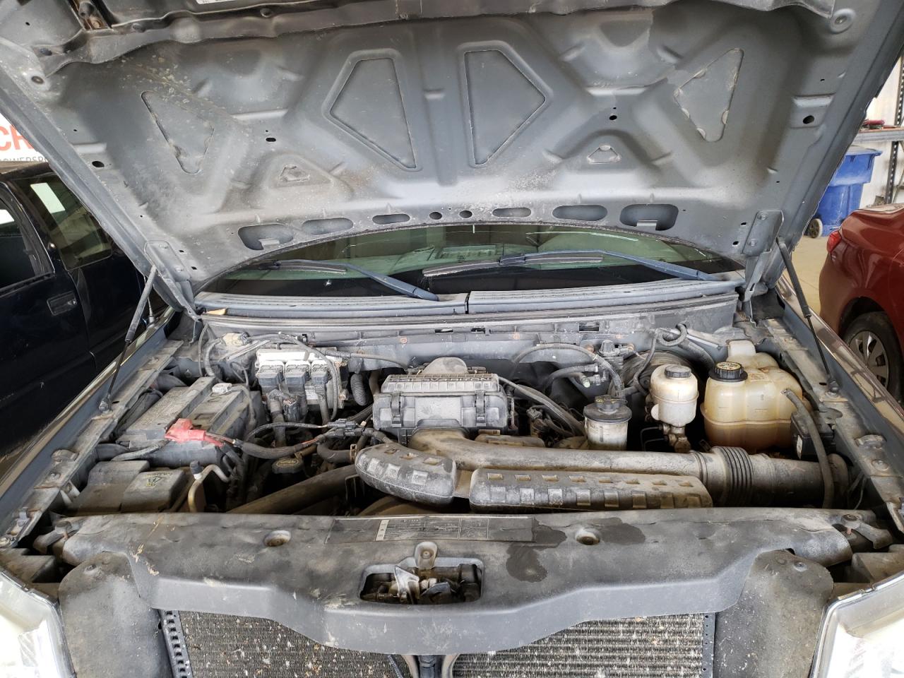 Photo 7 from auction – 2005 FORD F150 with VIN 1FTPX14585FA49537