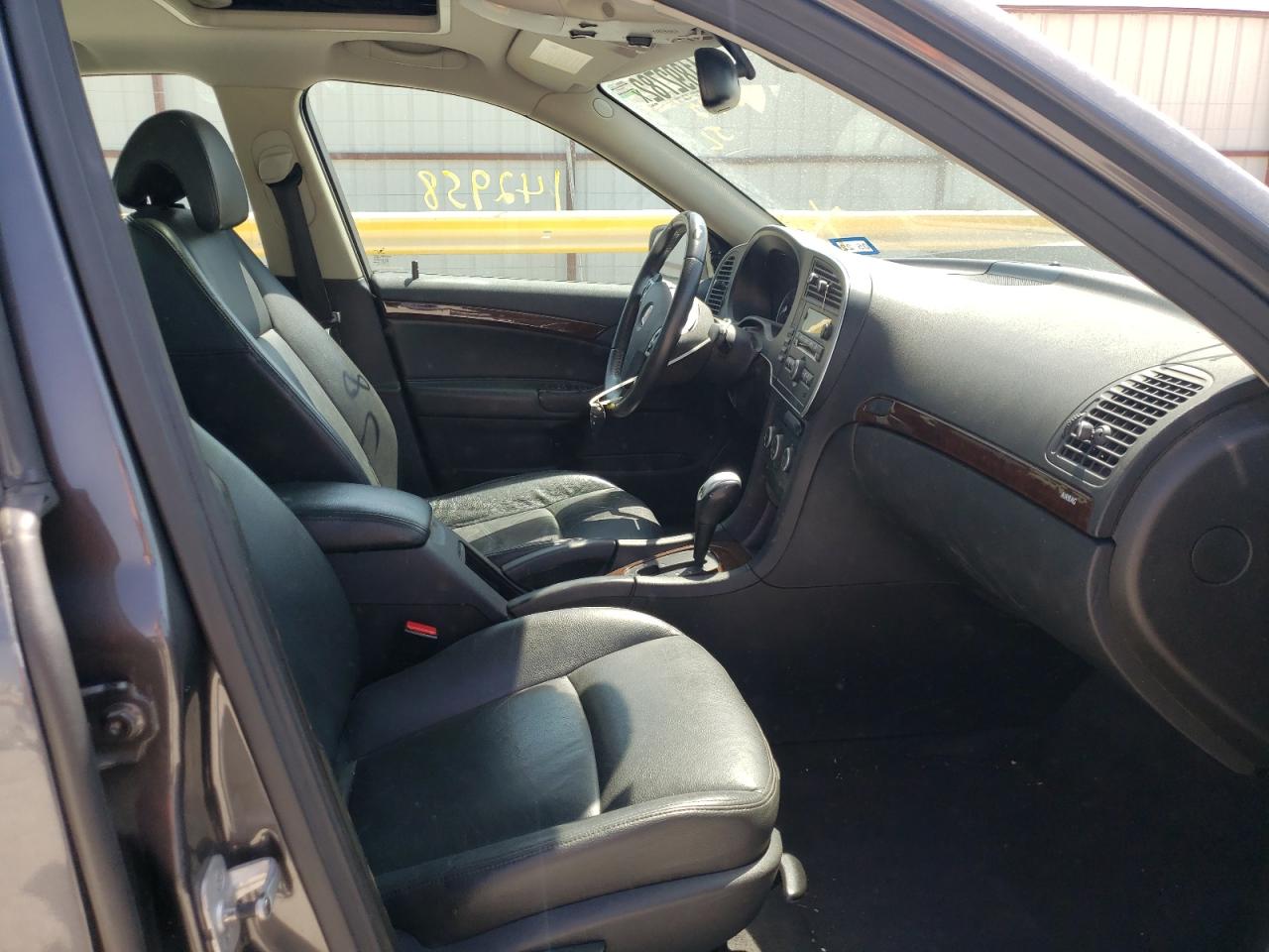 Photo 5 from auction – 2011 SAAB 9-3 2.0T with VIN YS3FA4CY3B1303862