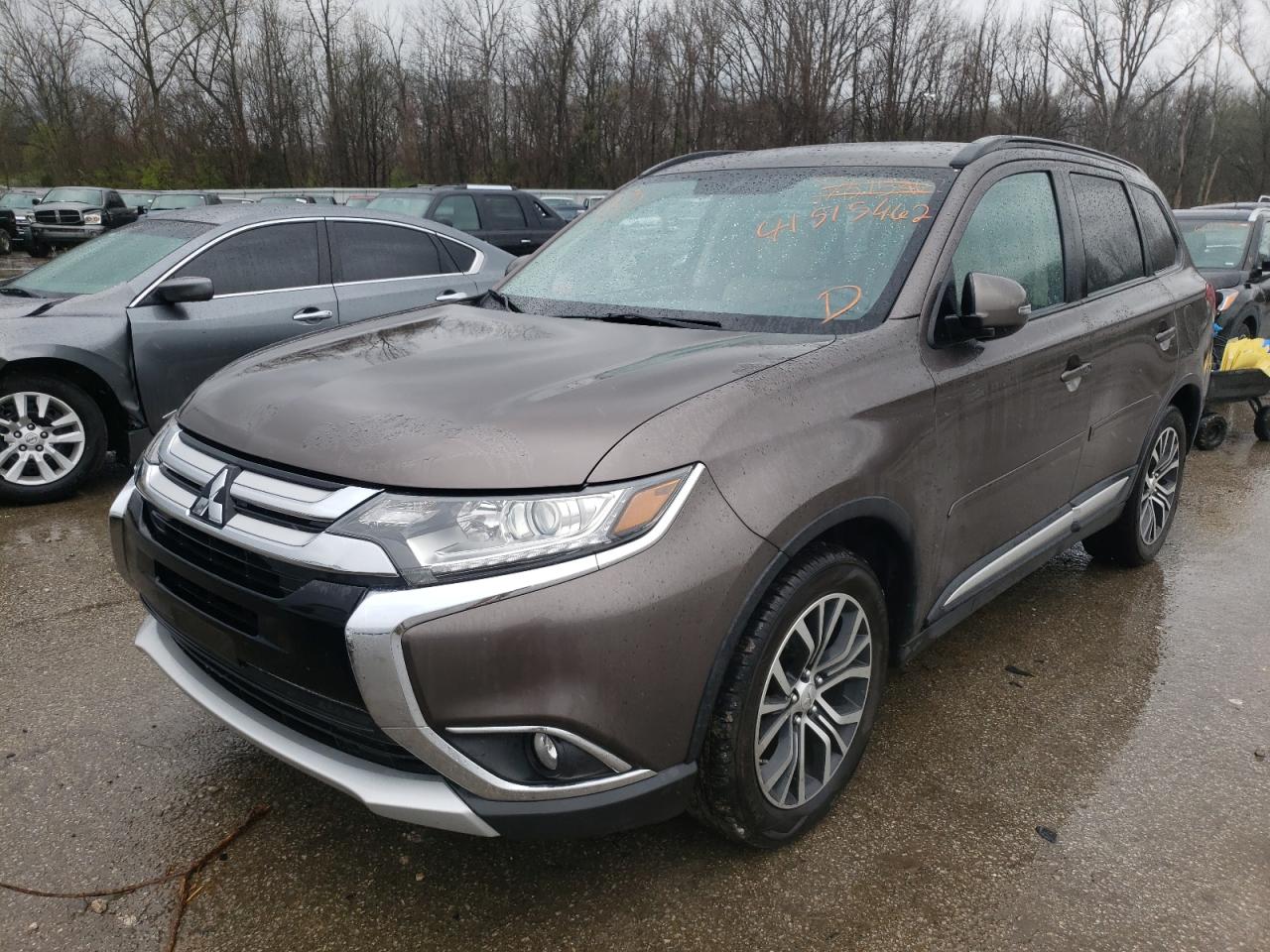 Zdjęcie 2 z aukcji – 2016 MITSUBISHI OUTLANDER z VIN JA4AD3A34GZ050113