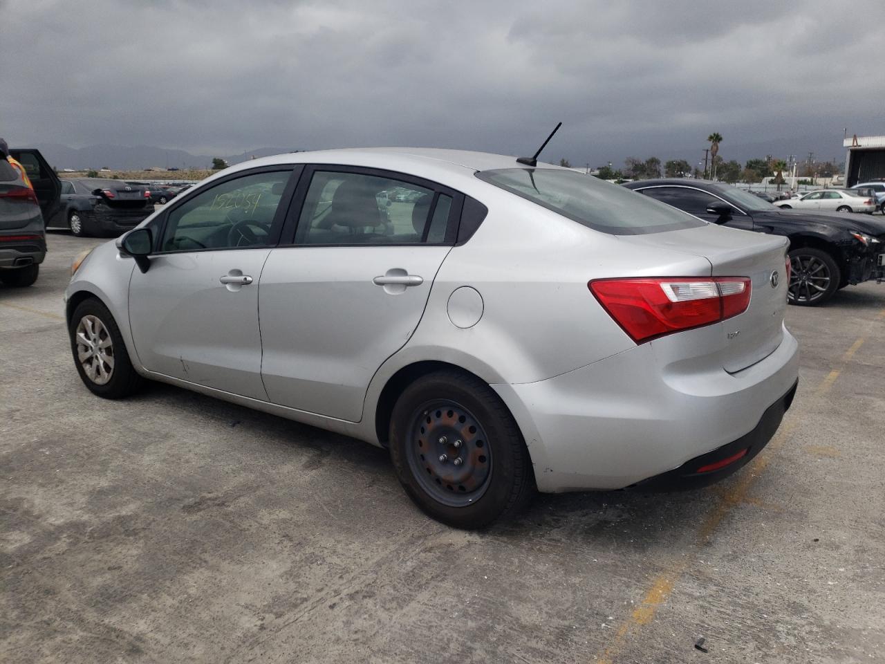 صورة رقم 3 من المزاد - 2013 KIA RIO LX مع VIN KNADM4A33D6251441