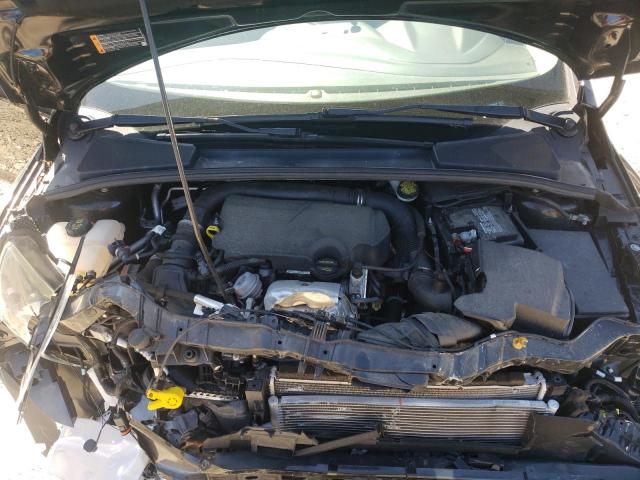 Photo 7 from auction – 2016 FORD FOCUS SE with VIN 1FADP3FE0GL260818
