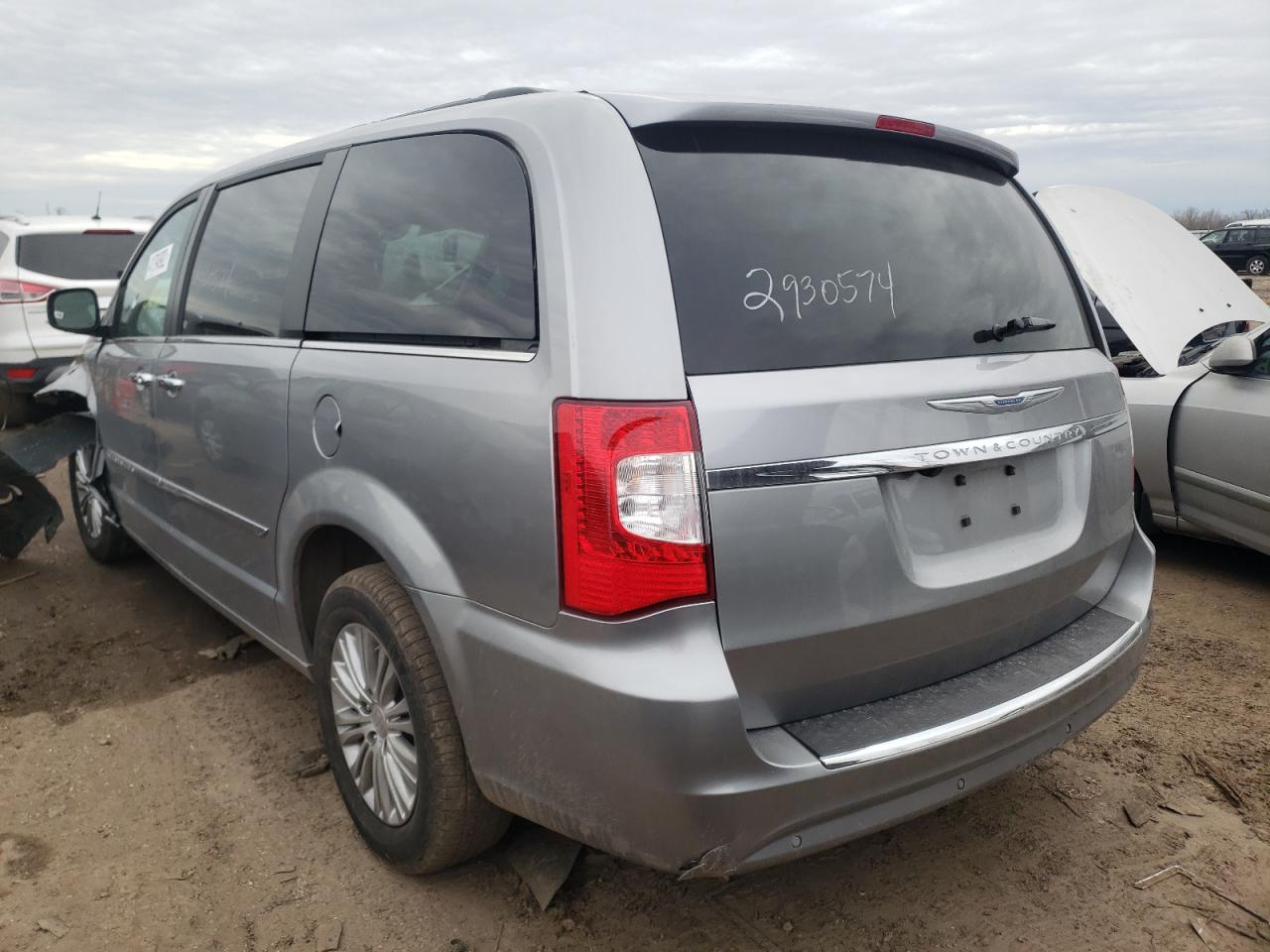 Photo 3 from auction – 2016 CHRYSLER TOWN & COU with VIN 2C4RC1CG6GR223091