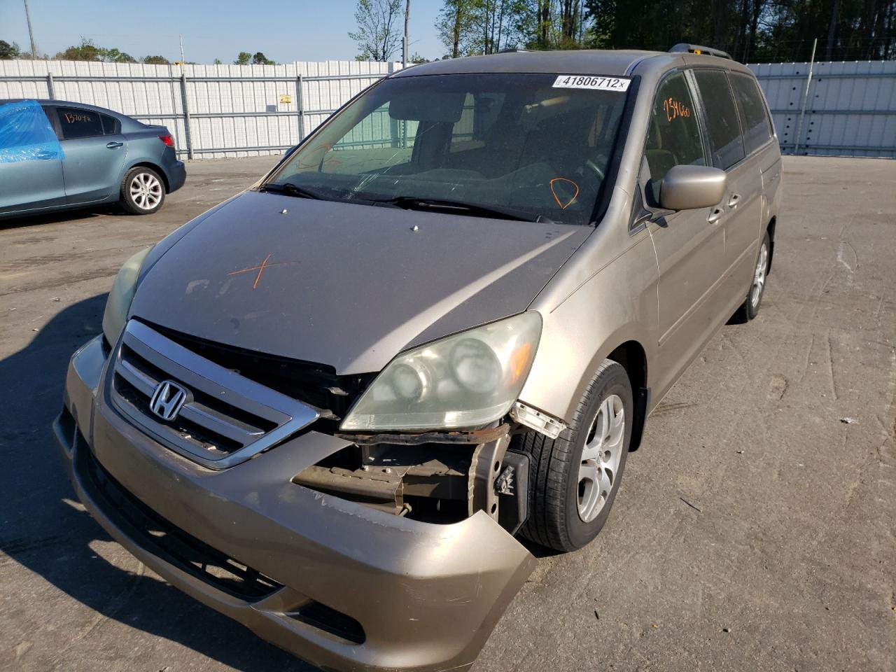 Photo 2 from auction – 2005 HONDA ODYSSEY EX with VIN 5FNRL38465B019264