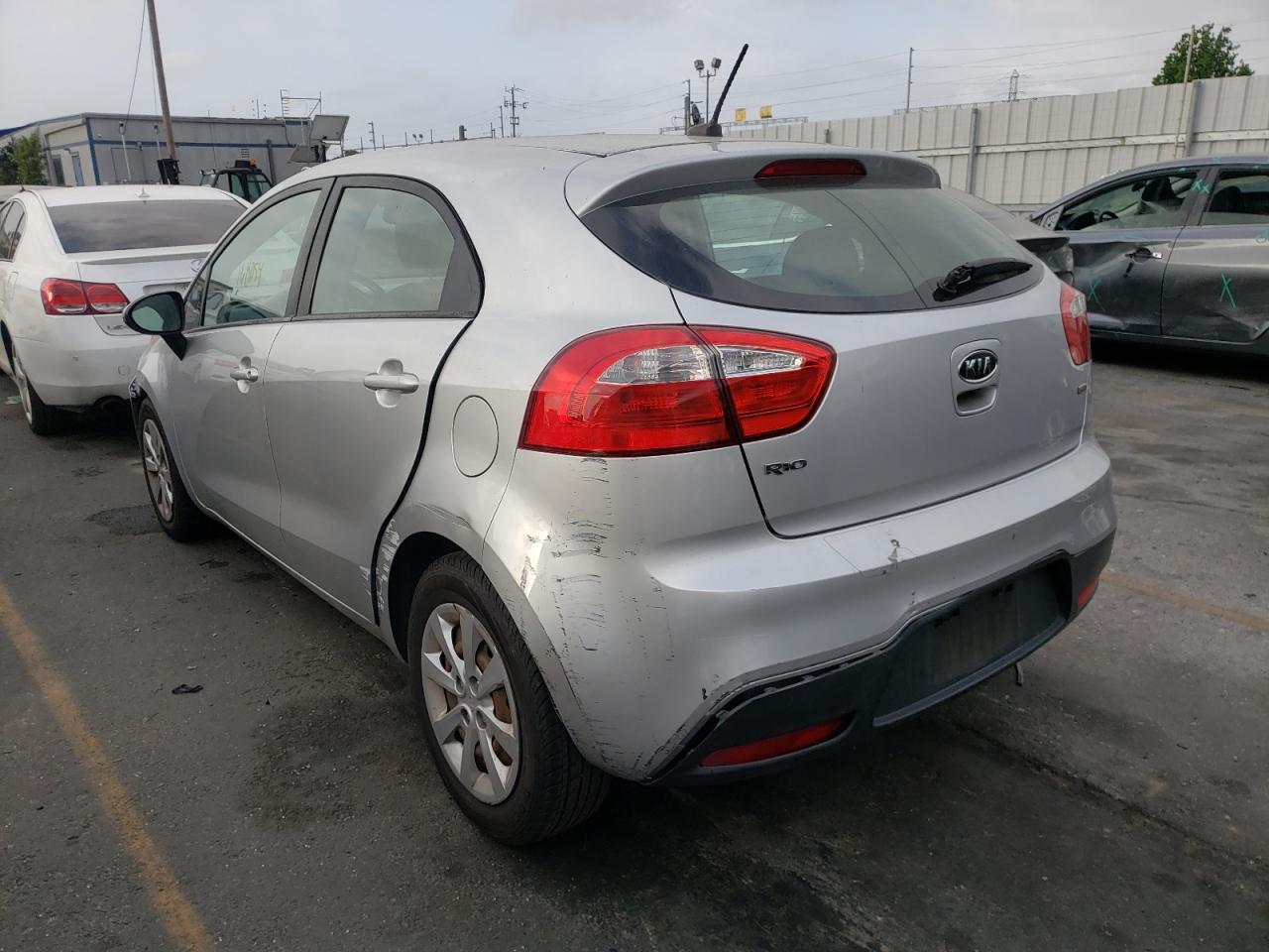 Zdjęcie 3 z aukcji – 2013 KIA RIO LX z VIN KNADM5A34D6131315