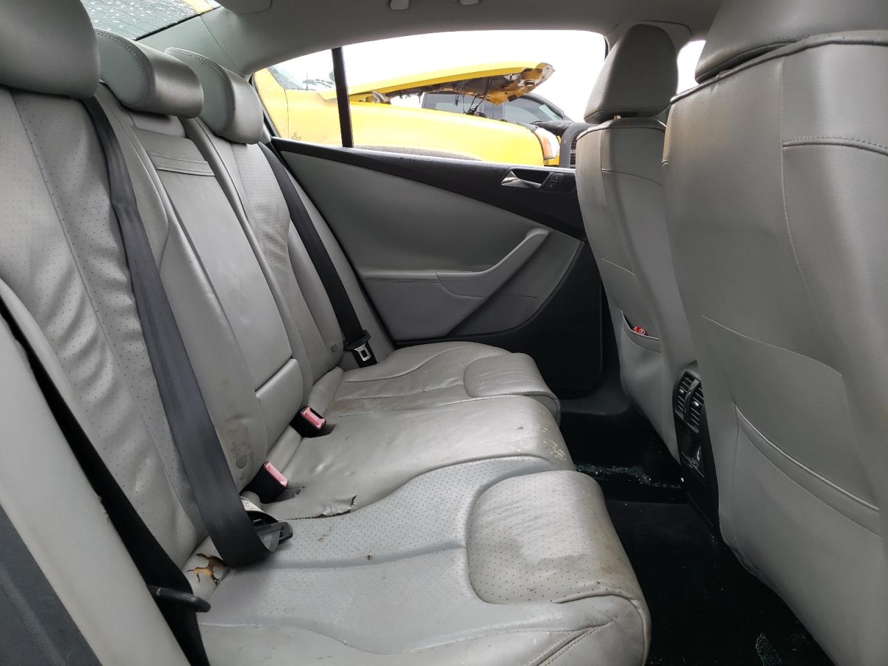 Photo 6 from auction – 2007 VOLKSWAGEN PASSAT 2.0 with VIN WVWEK73C57P010409