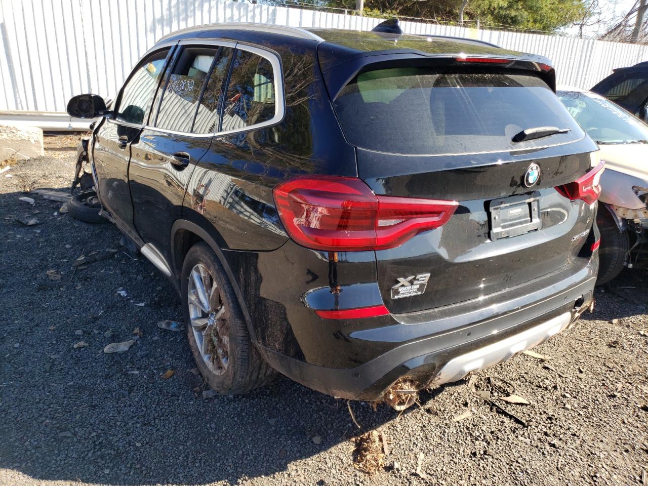 Photo 4 from auction – 2019 BMW X3 XDRIVE3 with VIN 5UXTR9C53KLP84298