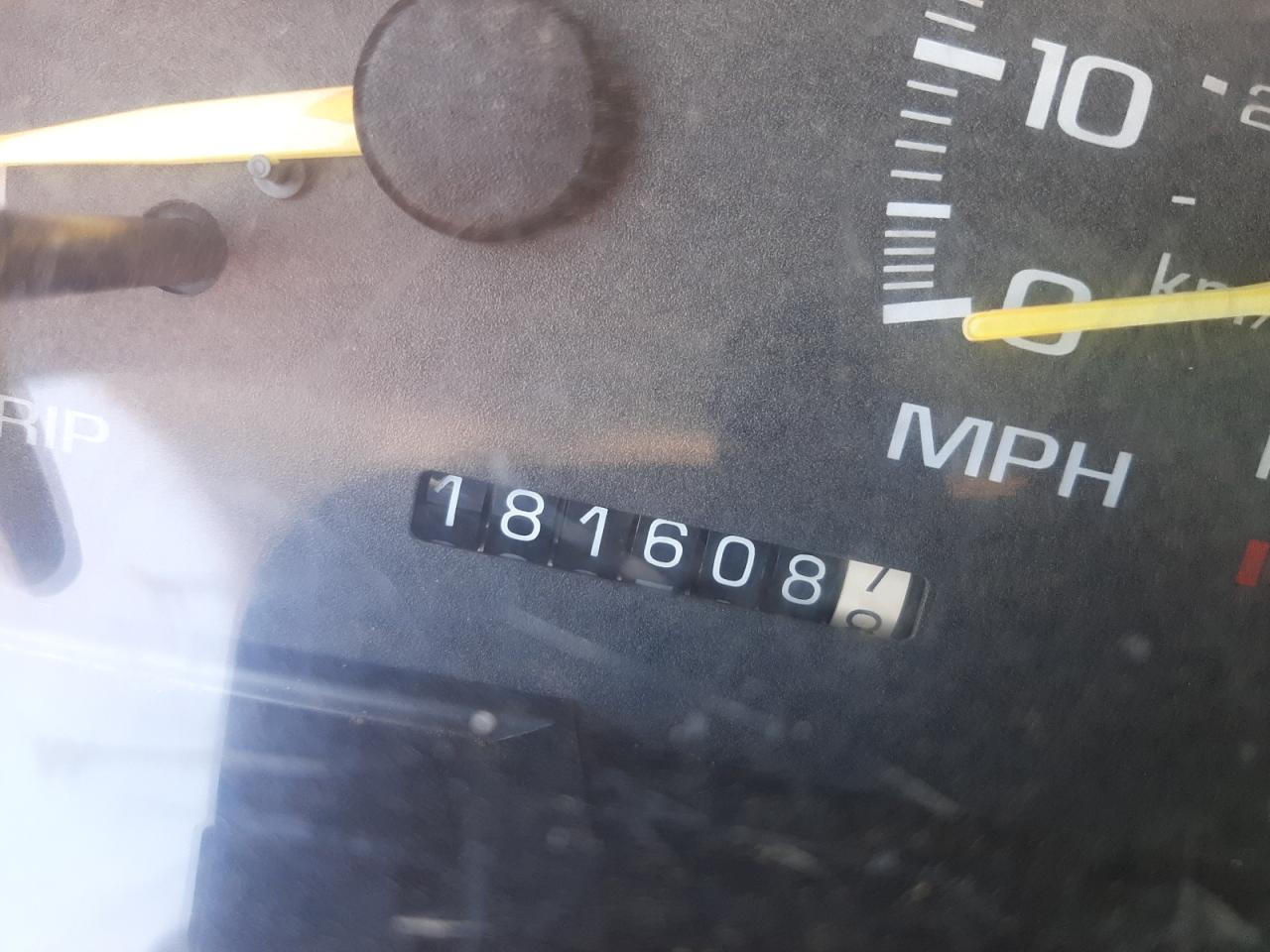 Photo 8 from auction – 1998 GMC SIERRA K15 with VIN 2GTEK19R1W1563238