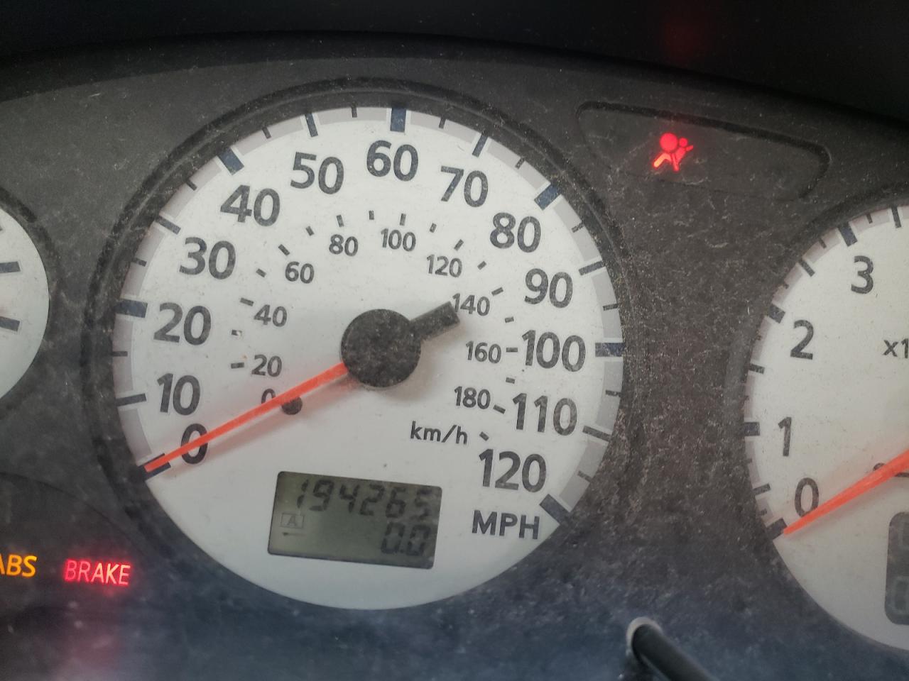 Photo 8 from auction – 2002 NISSAN PATHFINDER with VIN JN8DR09Y52W722424