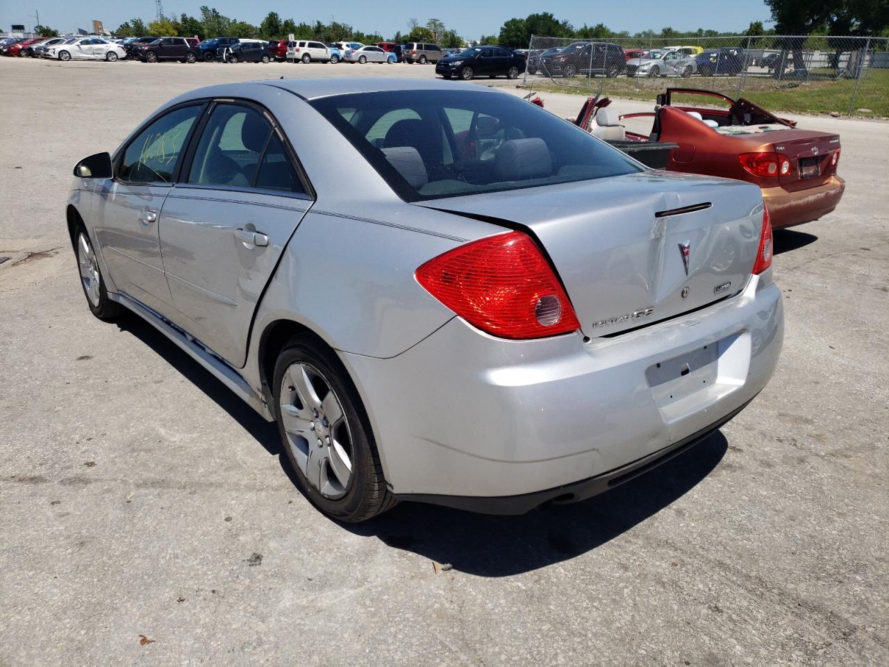 Photo 3 from auction – 2010 PONTIAC G6 with VIN 1G2ZA5E00A4119904