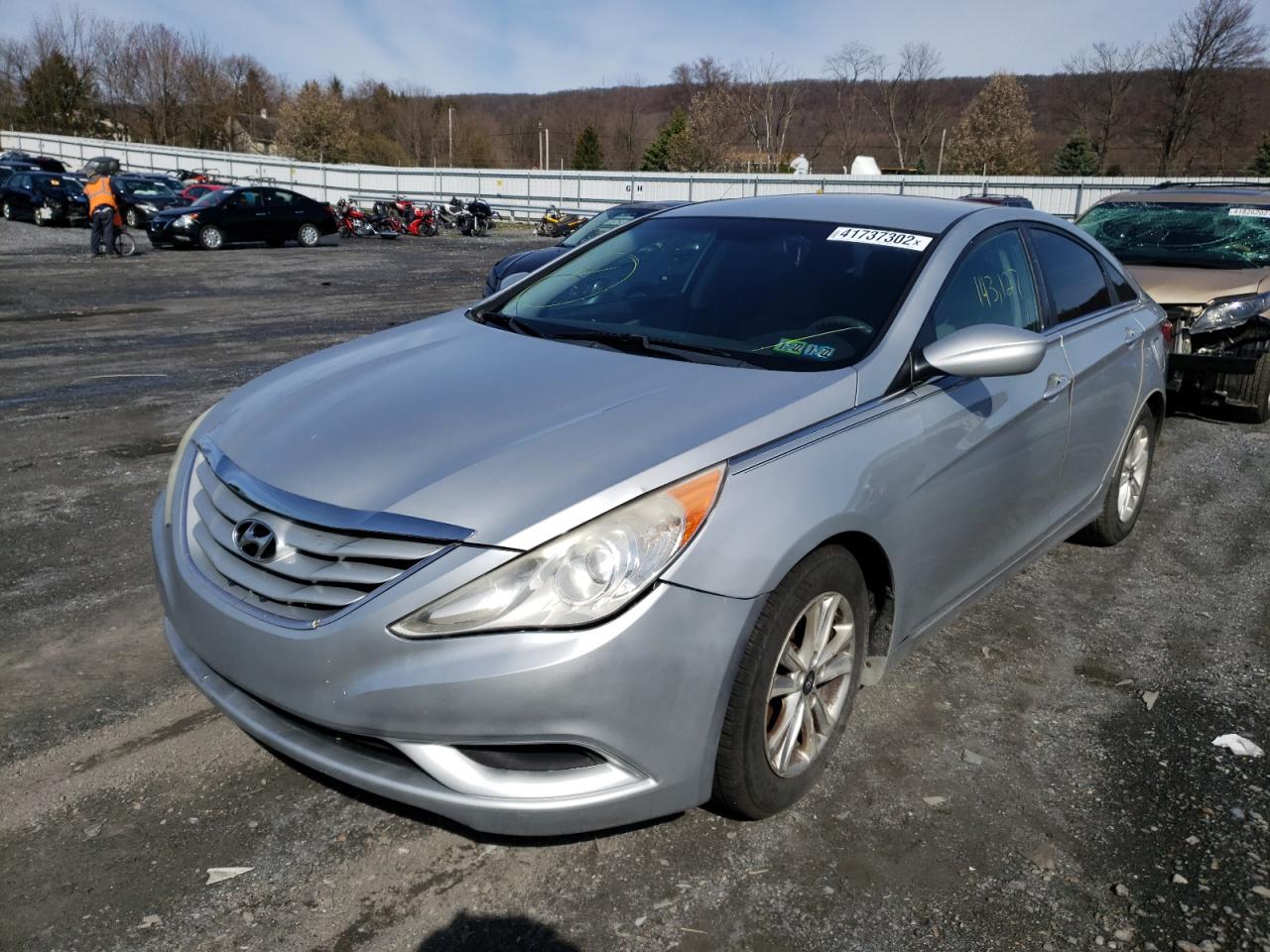 Photo 2 from auction – 2011 HYUNDAI SONATA GLS with VIN 5NPEB4AC3BH078651
