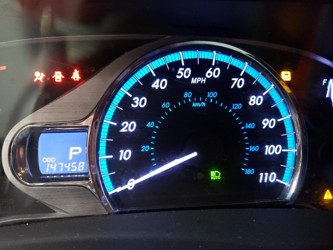Photo 8 from auction – 2011 TOYOTA SIENNA XLE with VIN 5TDDK3DC8BS023608