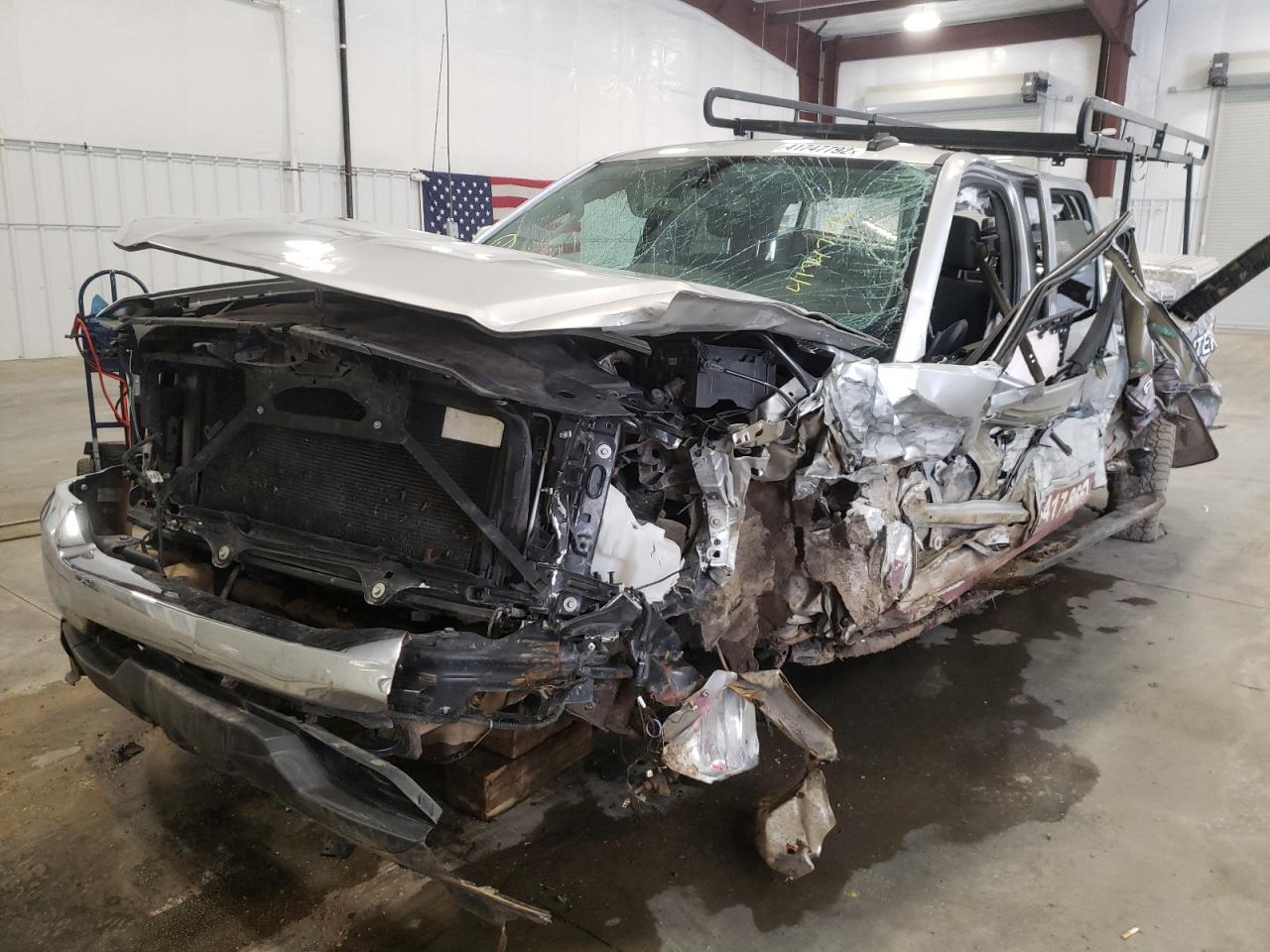 Photo 2 from auction – 2019 CHEVROLET SILVERADO with VIN 2GCVKPEC7K1119716