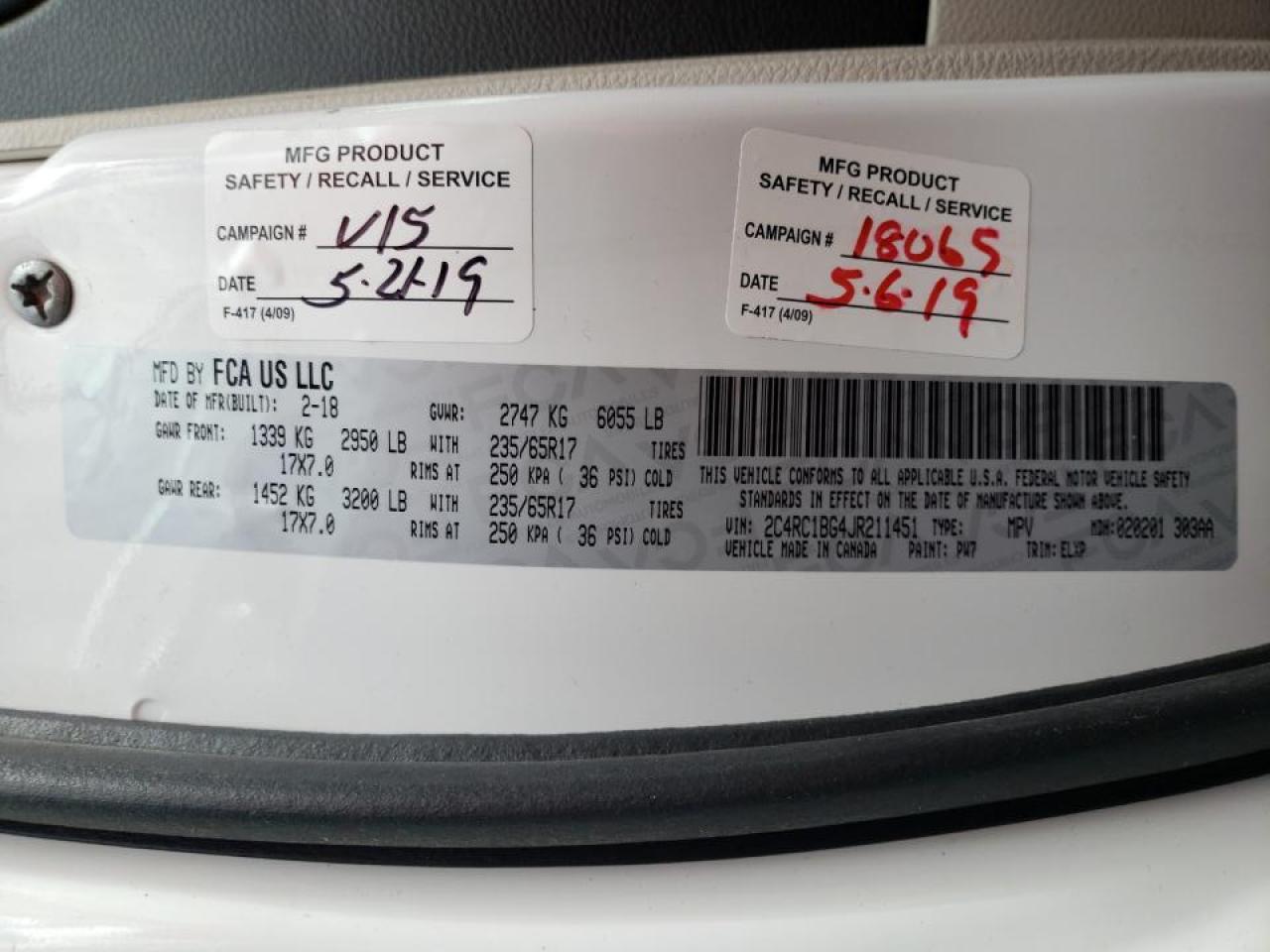 Photo 10 from auction – 2018 CHRYSLER PACIFICA T with VIN 2C4RC1BG4JR211451