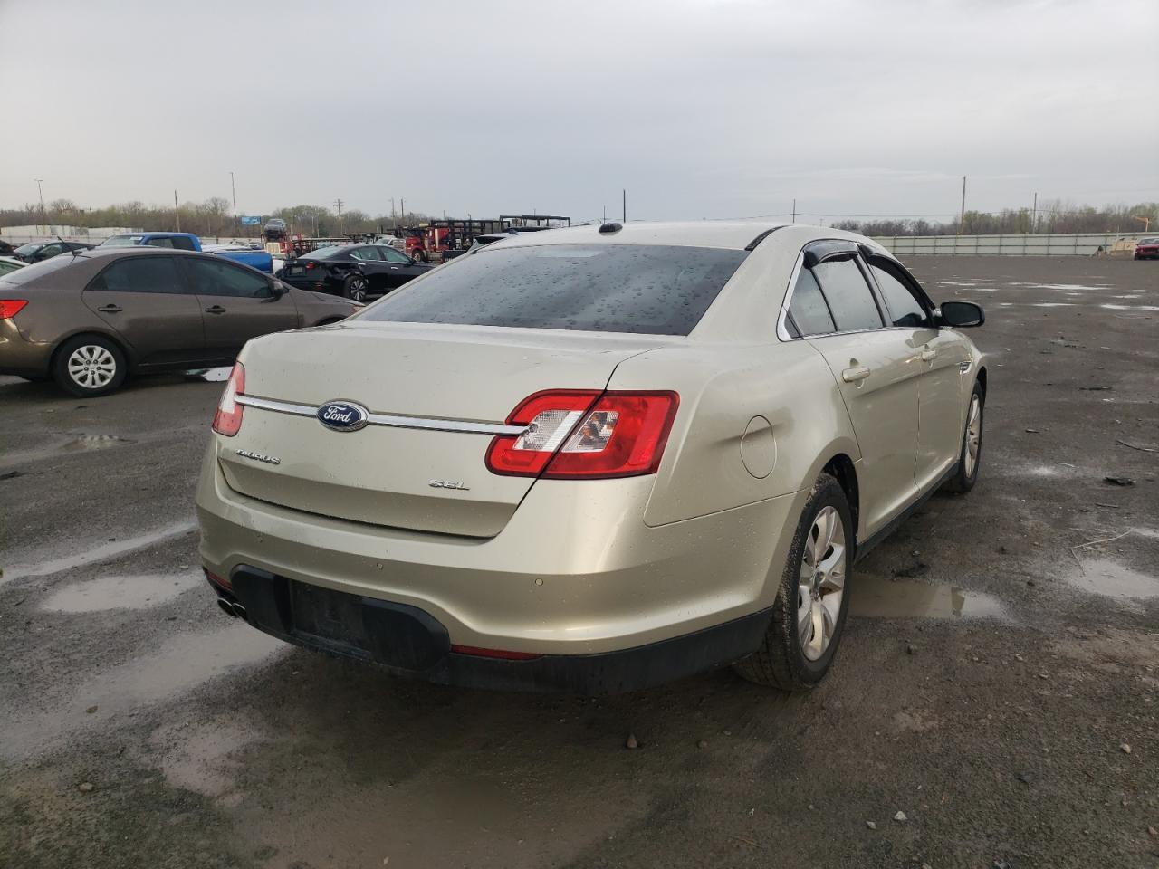 Photo 4 from auction – 2011 FORD TAURUS SEL with VIN 1FAHP2EW2BG137142