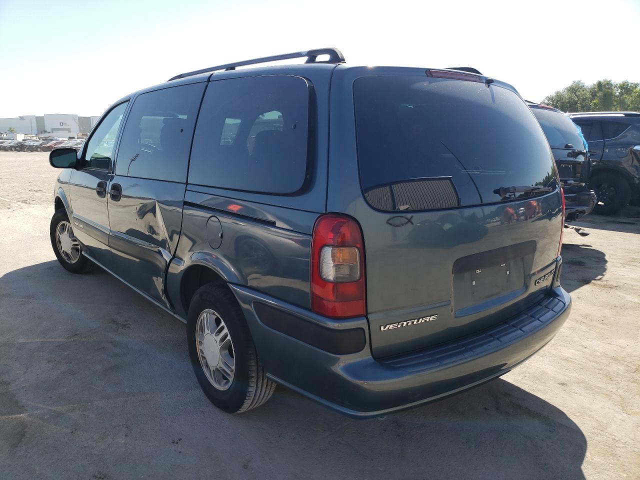 Photo 3 from auction – 2005 CHEVROLET VENTURE LS with VIN 1GNDV23E85D102627