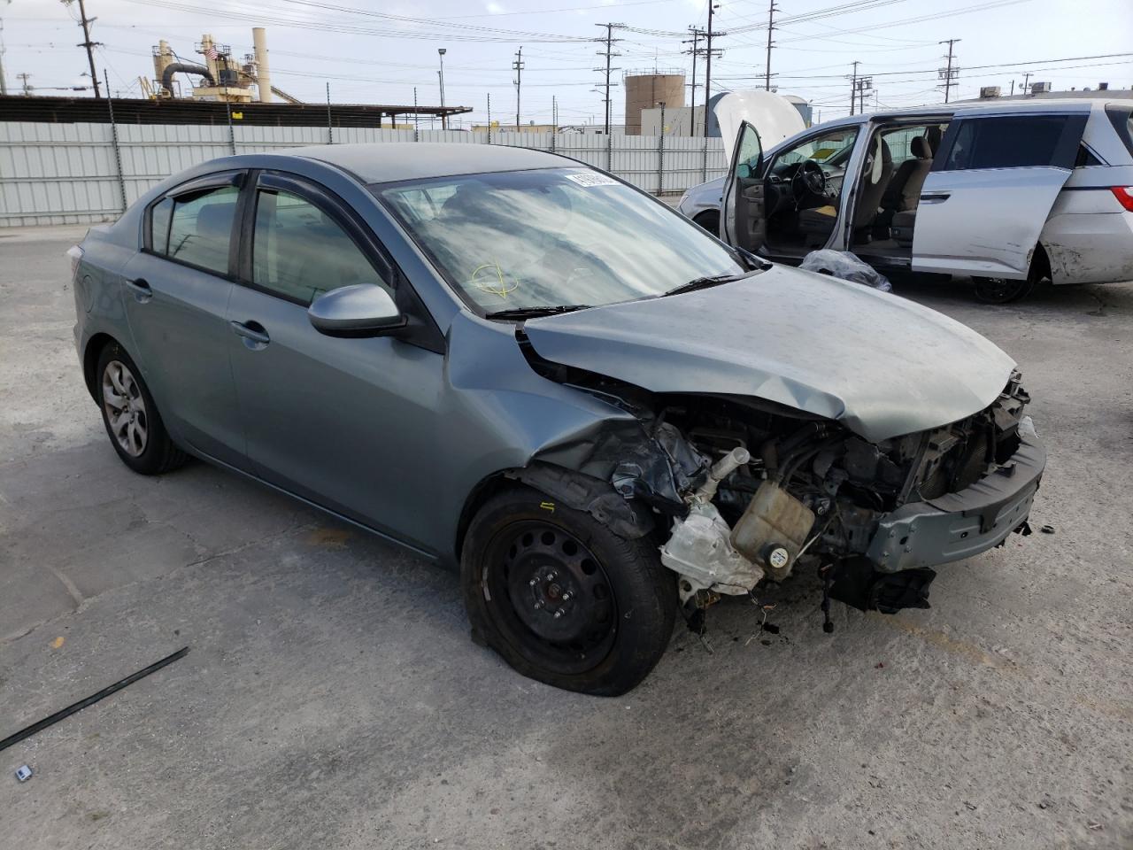 MAZDA 3 I 2012 с VIN JM1BL1UG3C1573518 - Фото с аукциона