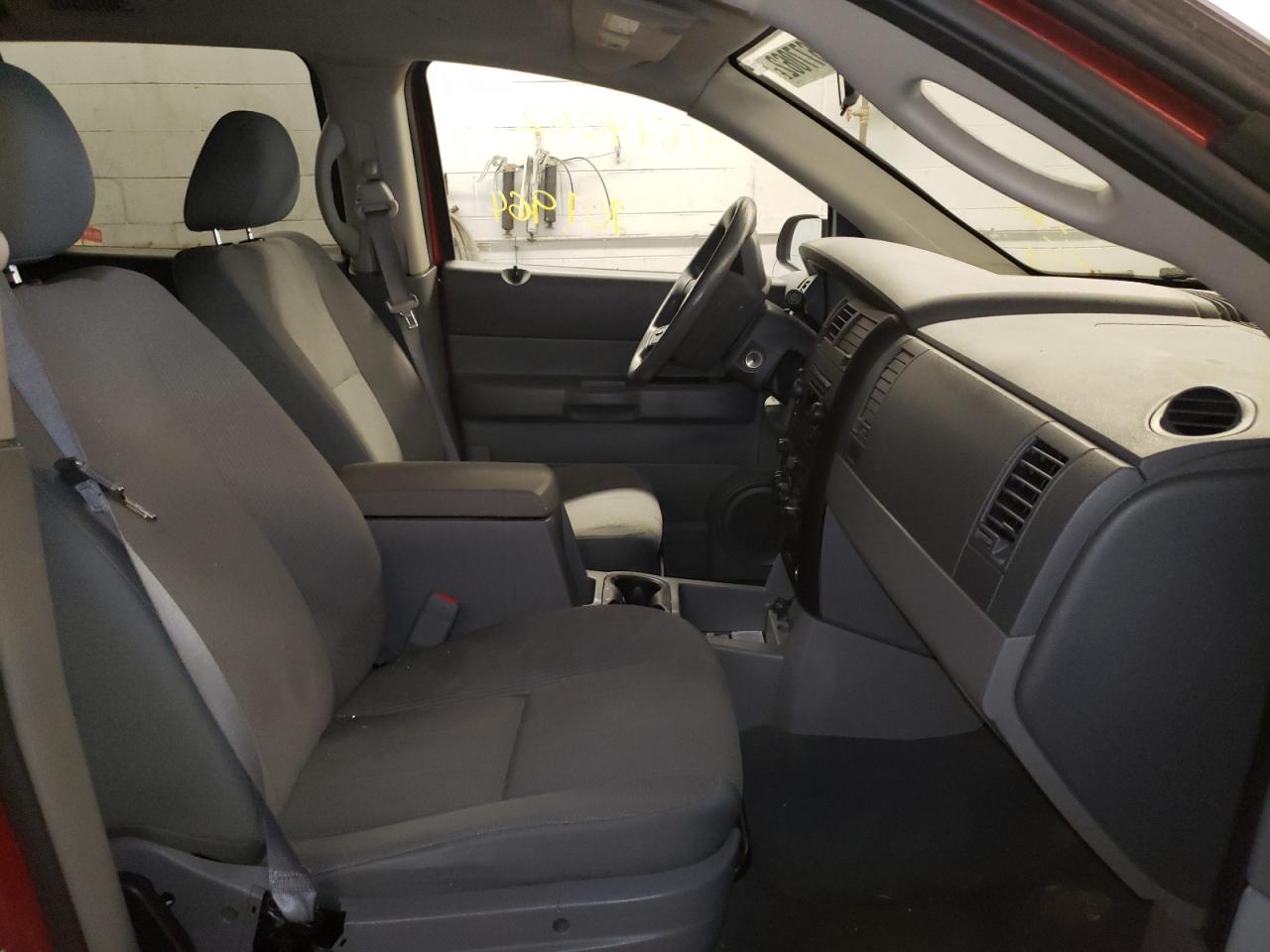 Photo 5 from auction – 2006 DODGE DURANGO SX with VIN 1D4HB38N26F113651