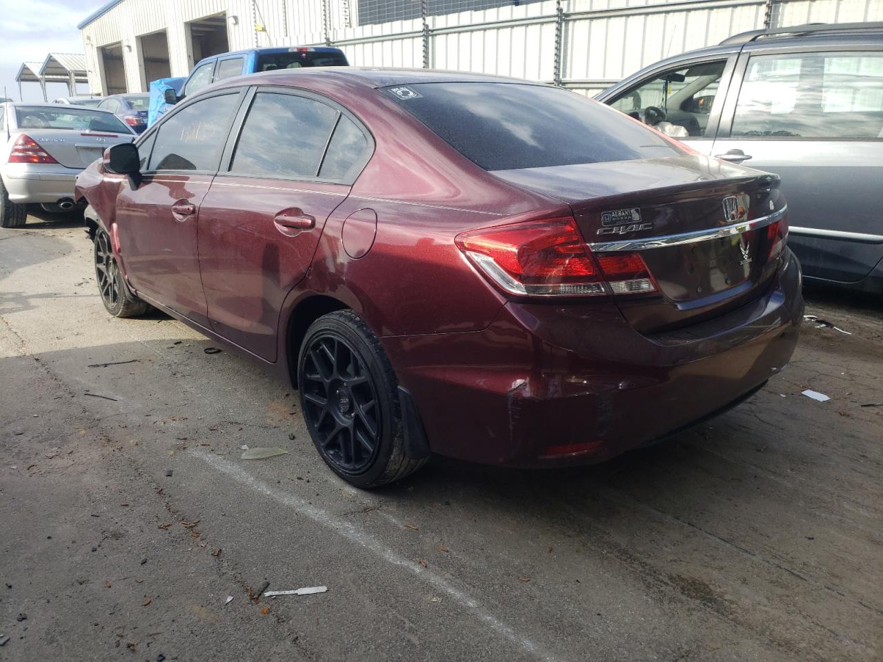 Photo 3 from auction – 2013 HONDA CIVIC LX with VIN 19XFB2F5XDE008011