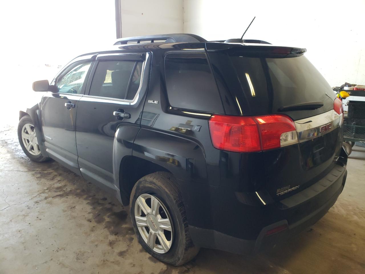 Photo 3 from auction – 2015 GMC TERRAIN SL with VIN 2GKFLWEK2F6327700