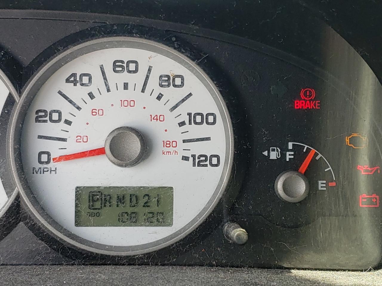 Photo 8 from auction – 2005 FORD ESCAPE XLS with VIN 1FMYU02Z75KA37542