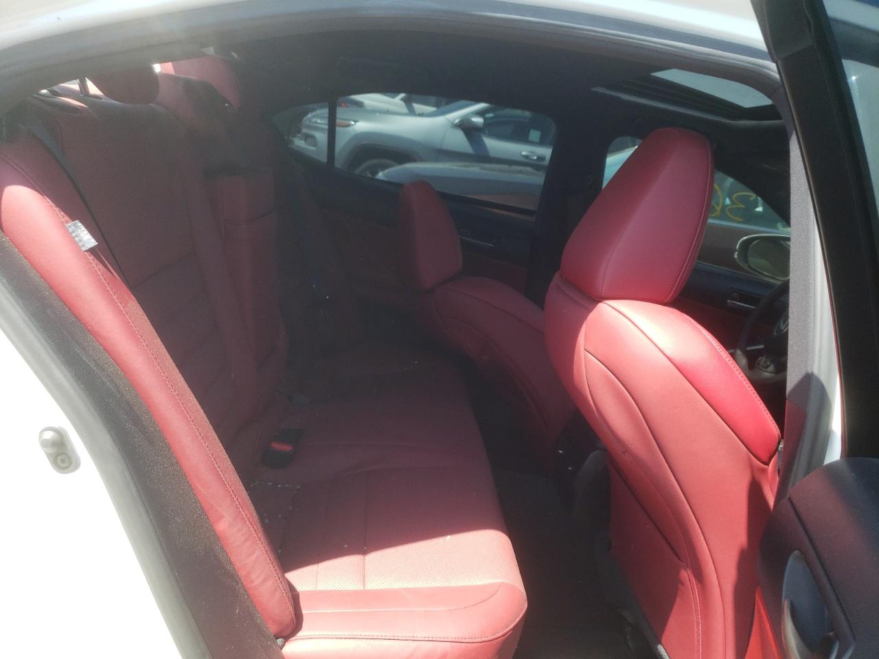 Photo 6 from auction – 2019 LEXUS IS 300 with VIN JTHBA1D24K5090183