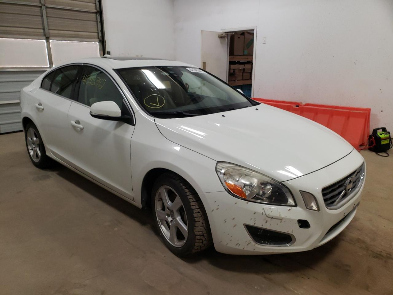 VOLVO S60 T5 2013 with VIN YV1612FS6D2182285 - Photo from auction