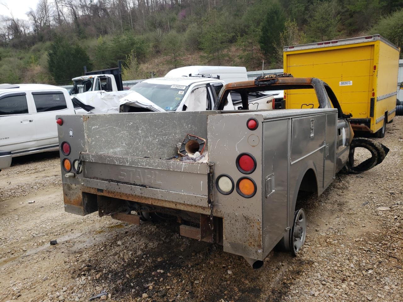 Photo 4 from auction – 2002 CHEVROLET SILVERADO with VIN 1GBHK24U12E285890