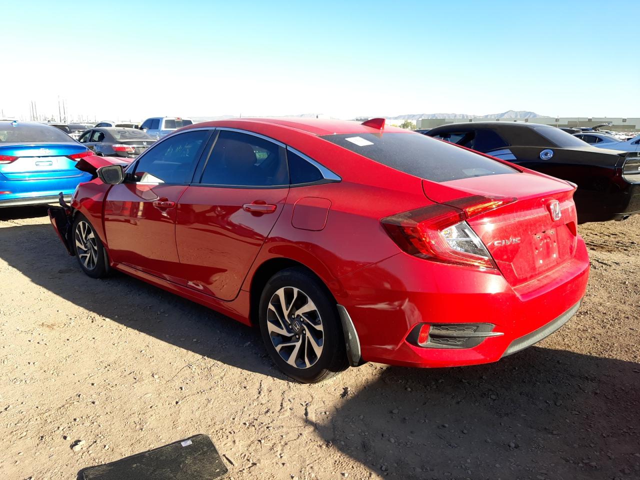 Photo 3 from auction – 2018 HONDA CIVIC EX with VIN 2HGFC2F77JH575079