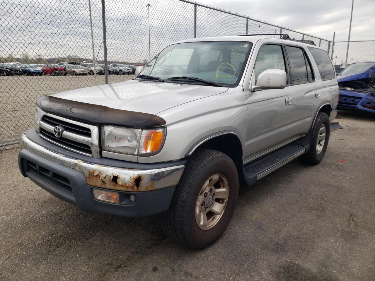 Photo 2 from auction – 2000 TOYOTA 4RUNNER SR with VIN JT3HN86R6Y0323090
