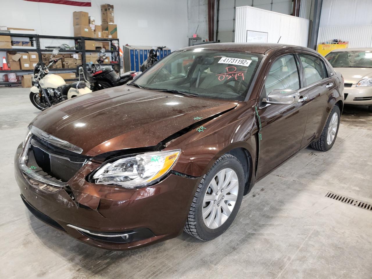 Photo 2 from auction – 2013 CHRYSLER 200 LIMITE with VIN 1C3CCBCG9DN550349