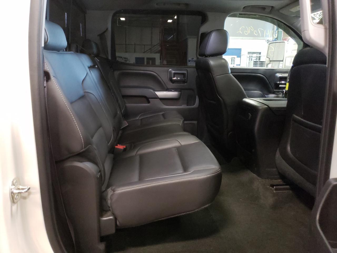 Photo 6 from auction – 2015 CHEVROLET SILVERADO with VIN 3GCUKSEC5FG312345