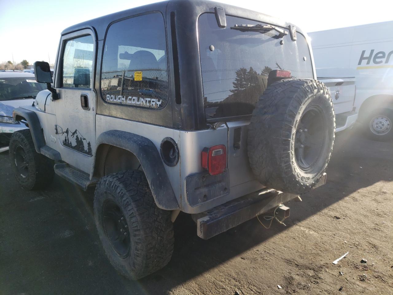 Photo 3 from auction – 2000 JEEP WRANGLER / with VIN 1J4FA49S0YP754919