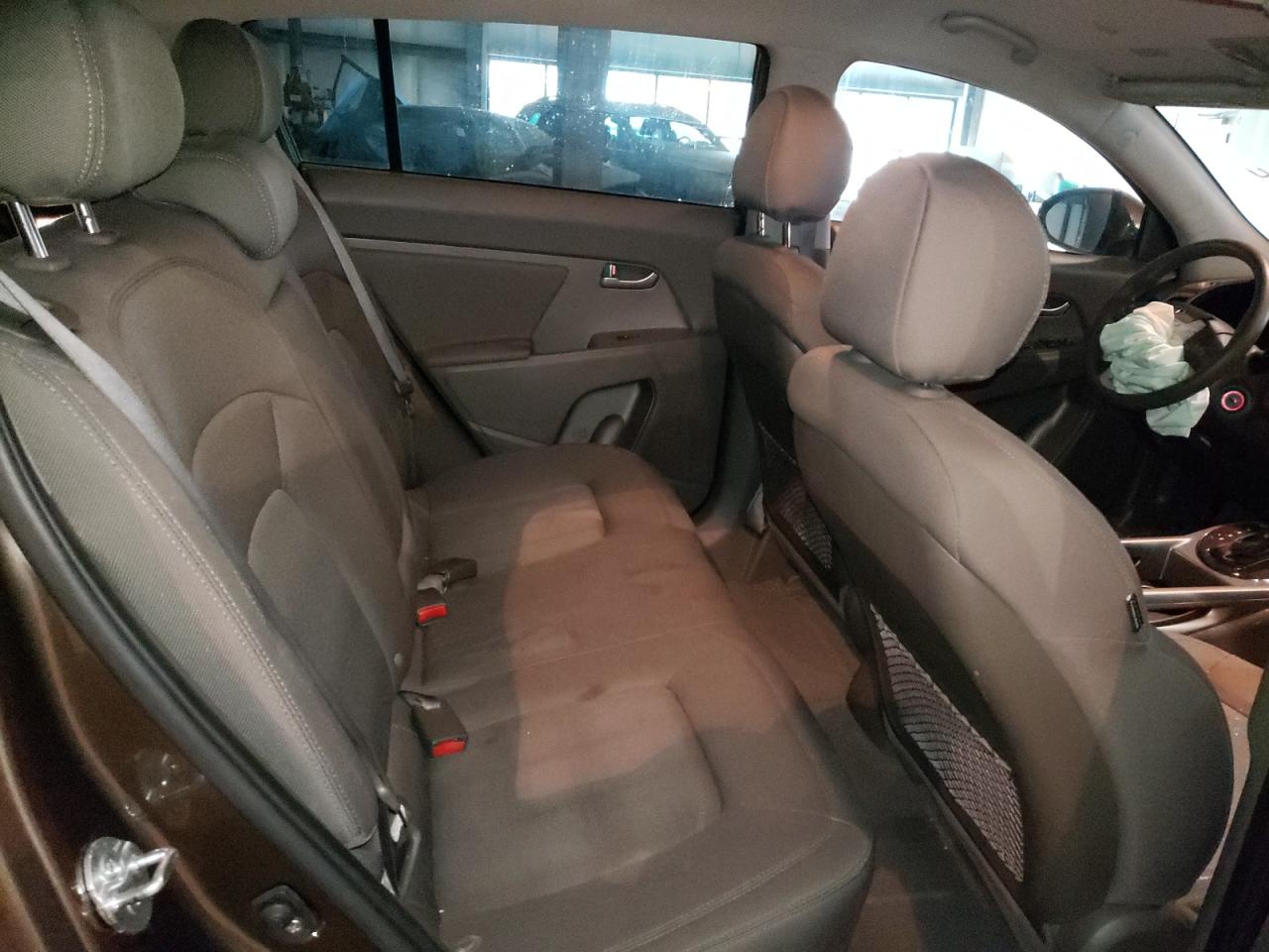 Photo 6 from auction – 2011 KIA SPORTAGE L with VIN KNDPBCA27B7119457