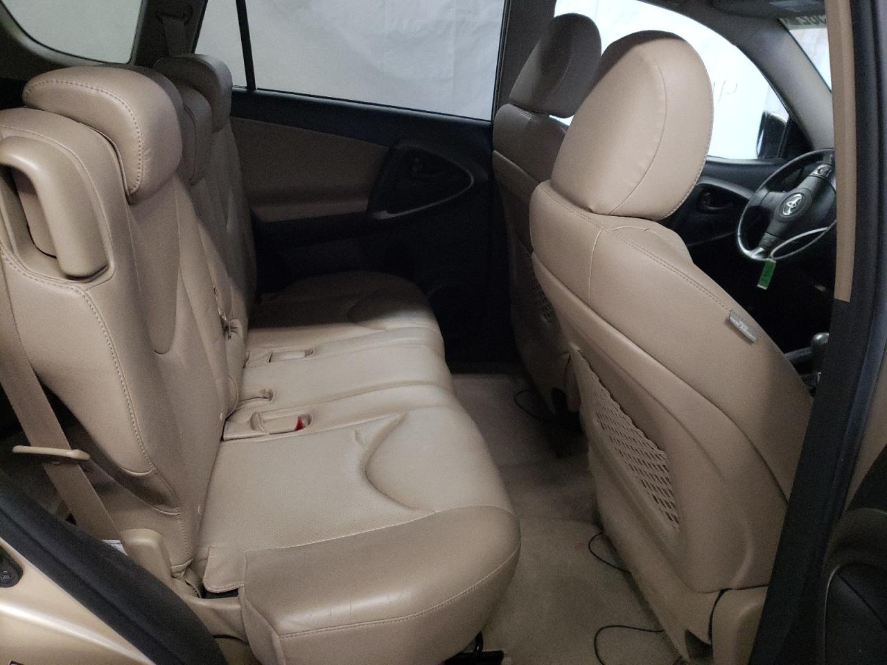 Photo 6 from auction – 2010 TOYOTA RAV4 LIMIT with VIN JTMDF4DV0AD031384