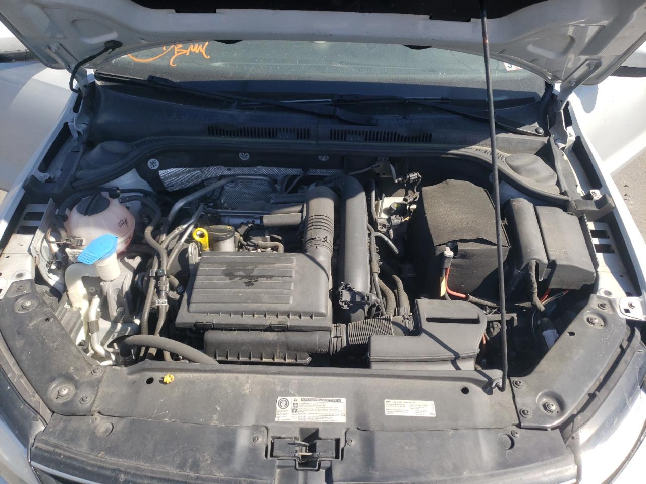 Photo 7 from auction – 2017 VOLKSWAGEN JETTA S with VIN 3VW2B7AJXHM285055