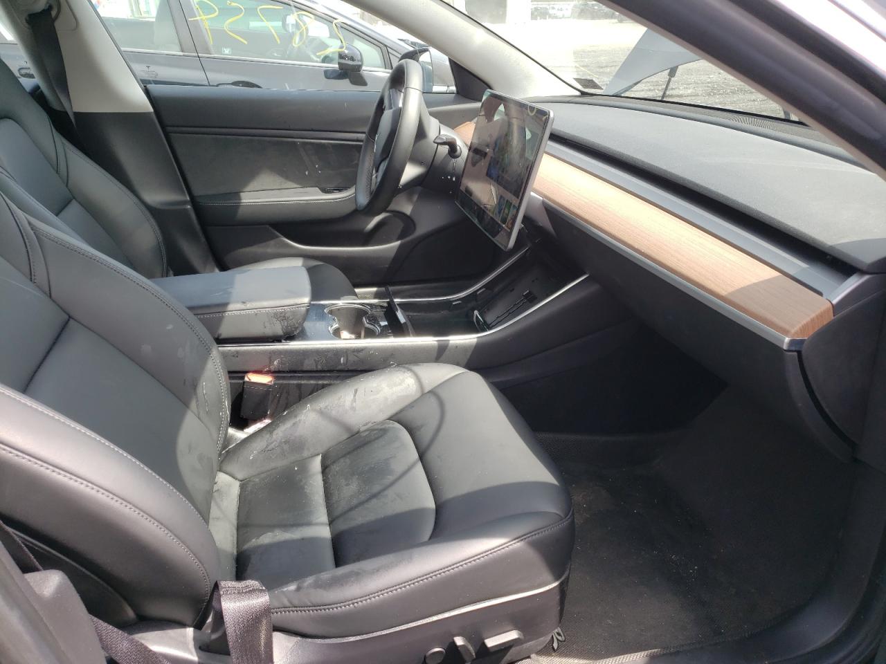Photo 5 from auction – 2019 TESLA MODEL 3 with VIN 5YJ3E1EA8KF362393