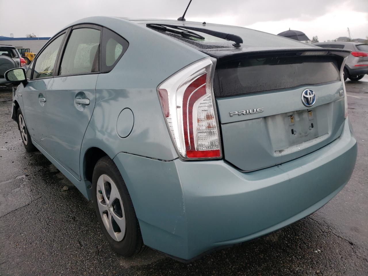 Photo 3 from auction – 2013 TOYOTA PRIUS with VIN JTDKN3DU0D1688087